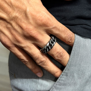 Men's Street Cuban link Ring in oxidized finish
