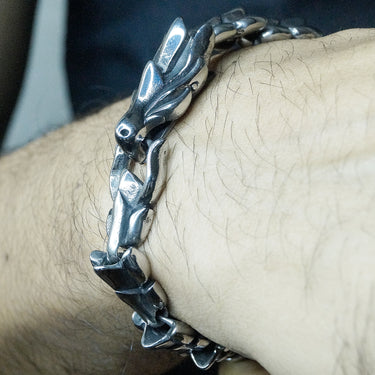 The Falcon chain Bracelet in Oxidized Finish