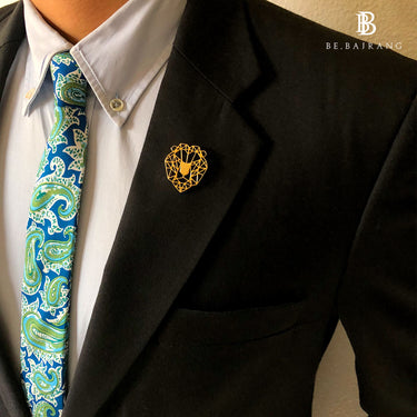 Geo Facet Lion Head Lapel Pin